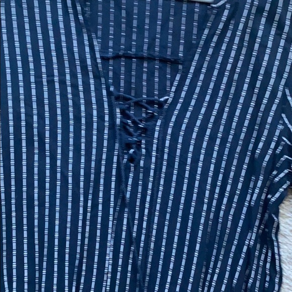 XO MandySue lightweight dress - Picture 2 of 3